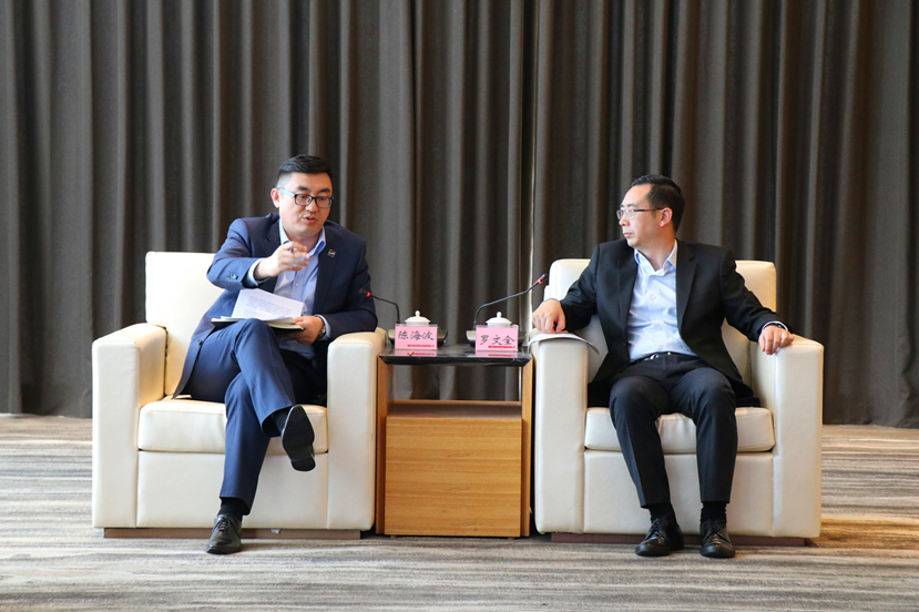 厲害了！人工智能獨角獸深蘭科技與德陽建投簽約啦！羅市長現(xiàn)場見證哦！
